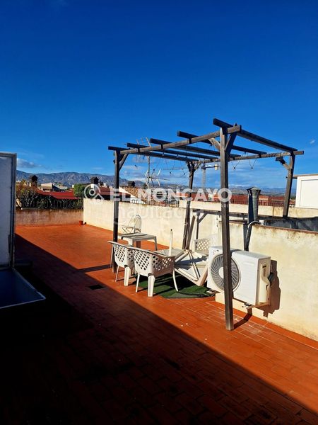 Foto 0ec39b8e-8685-426a-972a-bca01efec5f8. Casa adossada amb aparcament a Catral