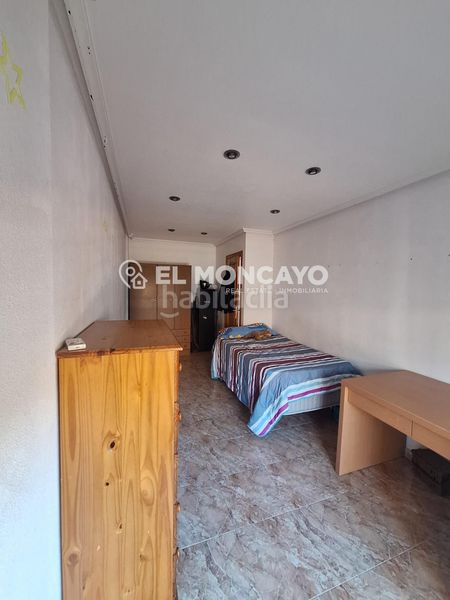 Foto 1c282ef3-5209-4228-81db-2494a499d2dc. Casa adossada amb aparcament a Catral