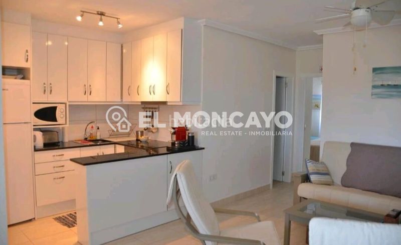 Foto 829729ca-0a15-4e74-9f49-aa573bd900f9. Casa a Los Europeos Torrevieja