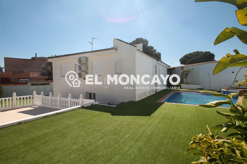 Foto 0a30ef9c-0ee0-4ad1-8954-5249ef1e949f. Xalet amb calefacció aparcament piscina a Los Balcones-Los Altos Torrevieja