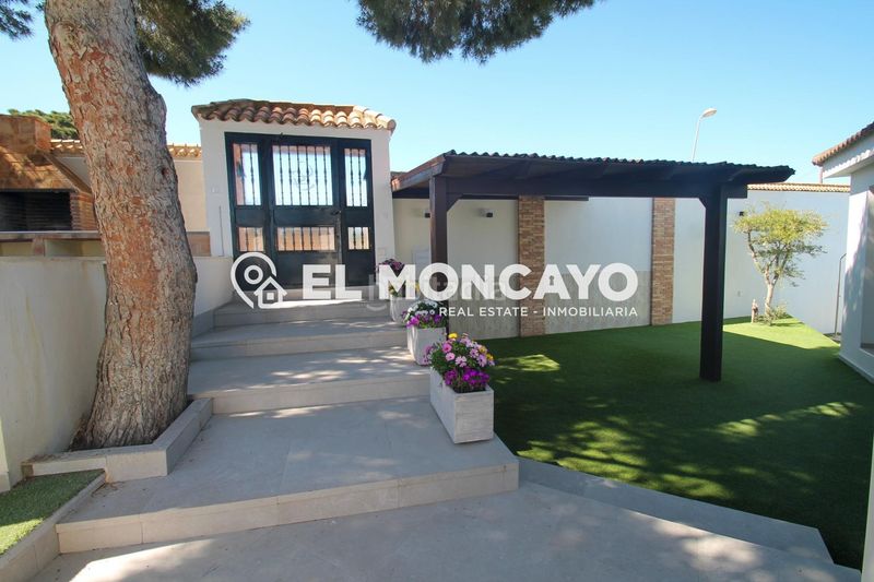 Foto 4f1a9742-2ab6-48b7-b199-5c37e5e32342. Xalet amb calefacció aparcament piscina a Los Balcones-Los Altos Torrevieja