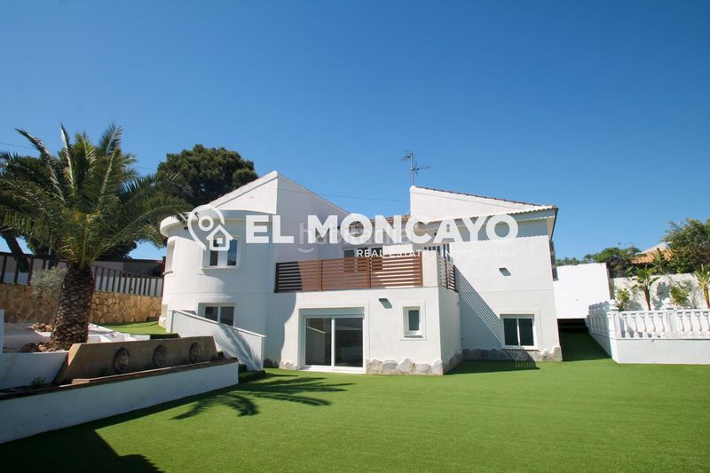 Foto f5711f15-f171-4662-8ff0-a5595401e7ec. Xalet amb calefacció aparcament piscina a Los Balcones-Los Altos Torrevieja