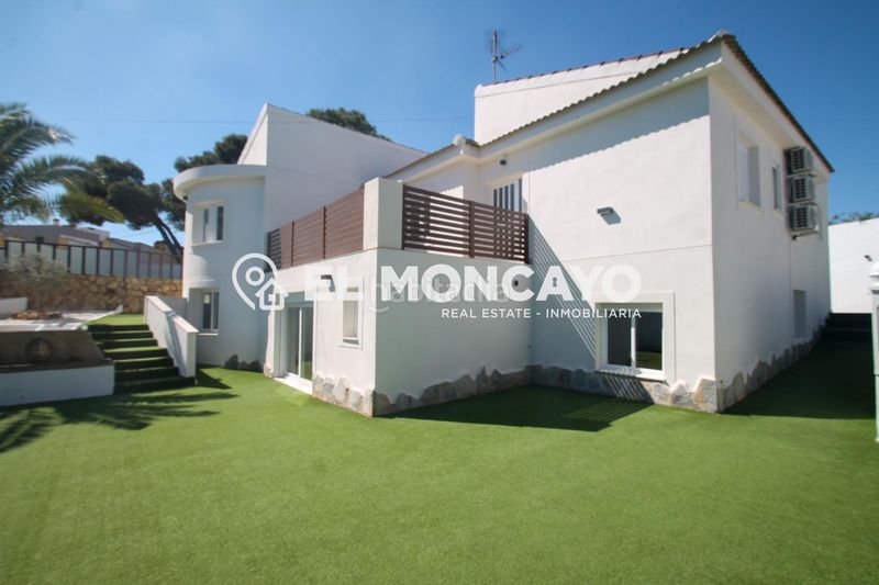 Foto ffae68dc-203b-4287-b174-95253d1d2c2b. Xalet amb calefacció aparcament piscina a Los Balcones-Los Altos Torrevieja