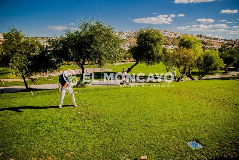 Foto 0843d84a-a56d-4d82-a1a8-fa89e5e1b232. Apartament amb calefacció a Benijófar