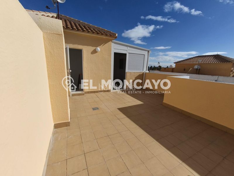 Foto 44ca6bf0-f129-4c53-acdd-8847236d9e28. Casa adossada amb aparcament piscina a Lo Marabú Rojales