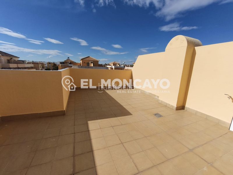 Foto b0a0bf03-c17b-4d88-bfd8-d627cf9612a9. Casa adossada amb aparcament piscina a Lo Marabú Rojales