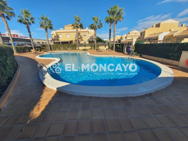 Foto bcbb031e-9209-49a7-a007-52a277ce8c17. Casa adossada amb aparcament piscina a Lo Marabú Rojales