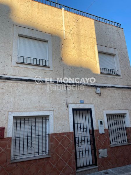 Foto e22768c8-23c4-479a-8606-fdc464828c3e. Casa amb calefacció a Albatera
