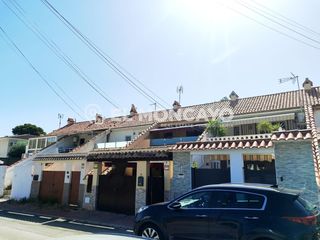 Maison jumelée à Los Balcones-Los Altos. Fantástico chalet adosado reformado y con amplia terraza, listo