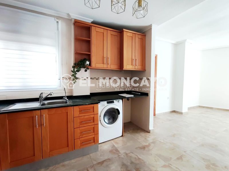 Foto 5b4a894f-f2e3-4d70-a2d6-ce11a0da144e. Apartament amb calefacció a Jacarilla