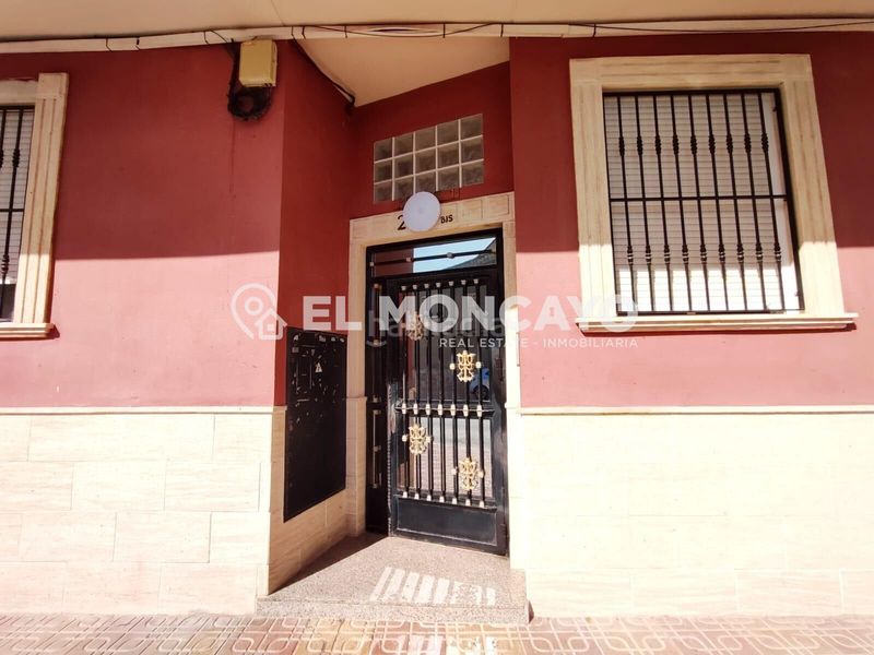 Foto 6b0d1792-ec42-4ffc-a202-d344ea915a6d. Apartament amb calefacció a Jacarilla