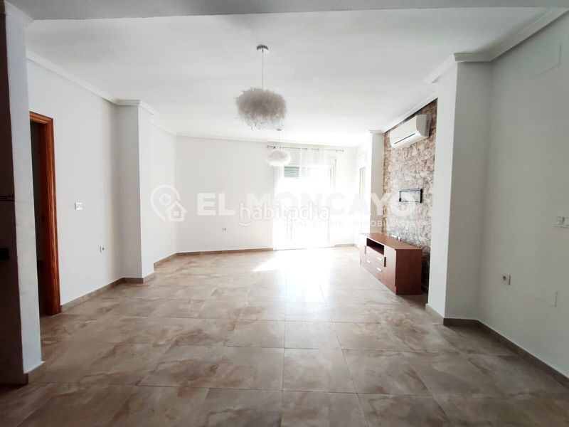 Foto b615bac6-c26f-443a-994c-0bd72d4de7eb. Apartament amb calefacció a Jacarilla
