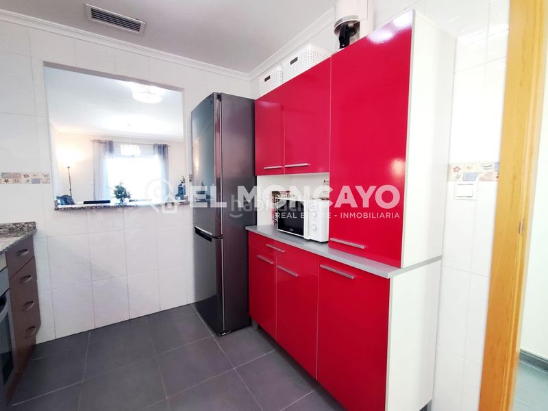 Foto 2487de48-4157-4454-bc98-07c51dbe2e2a. Apartament amb calefacció a Almoradí