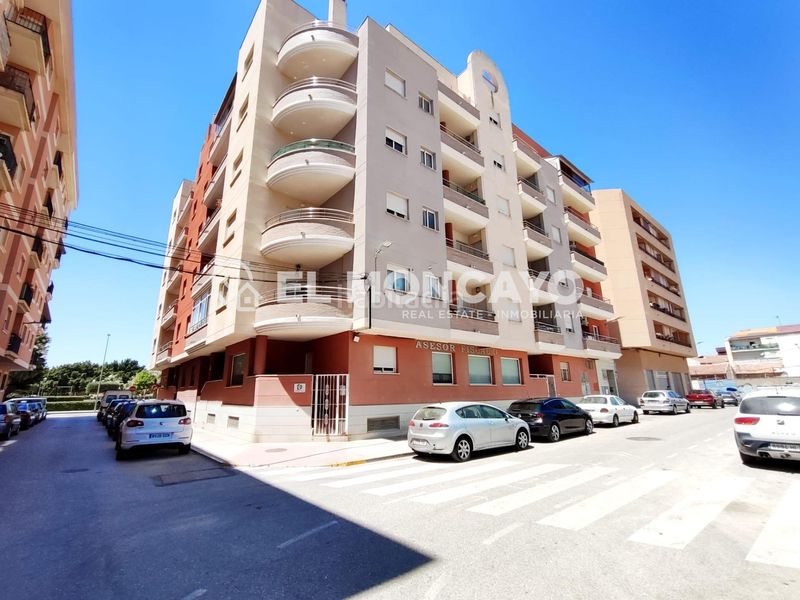 Foto 5adbc1c1-cc12-43bd-a188-4c947134c1f9. Apartament amb calefacció a Almoradí