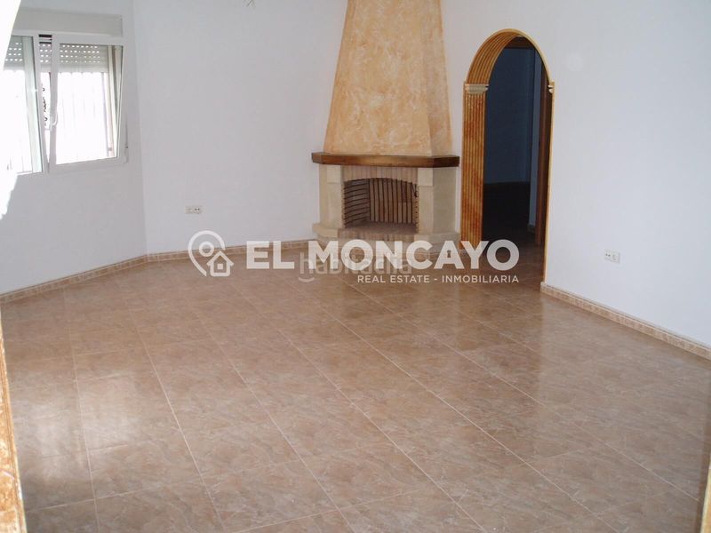 Foto 735063af-0d4a-4bfd-a551-0e4a23cb2ae9. Xalet amb aparcament piscina a Catral