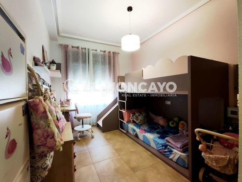 Foto 19d82e41-ed88-4a72-879a-4847500ffe9a. Apartament amb calefacció a Almoradí