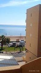 Apartament a Guardamar Playa. Fantástico apartamento de dos habitaciones con vistas a la playa