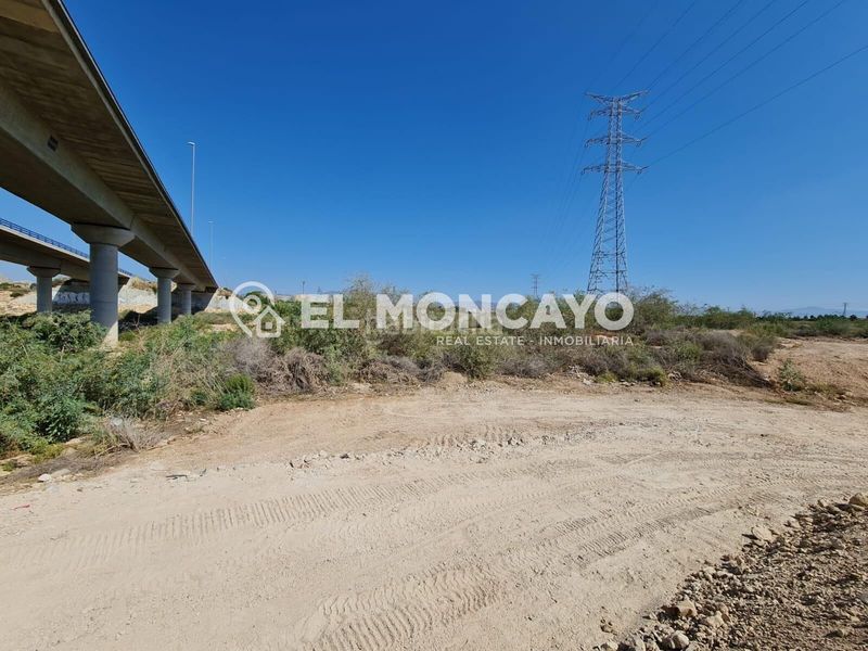 Foto efd7166b-3131-438f-9081-d523d466a6d1. Finca rústica a Paus - Polígono San Blas Alicante