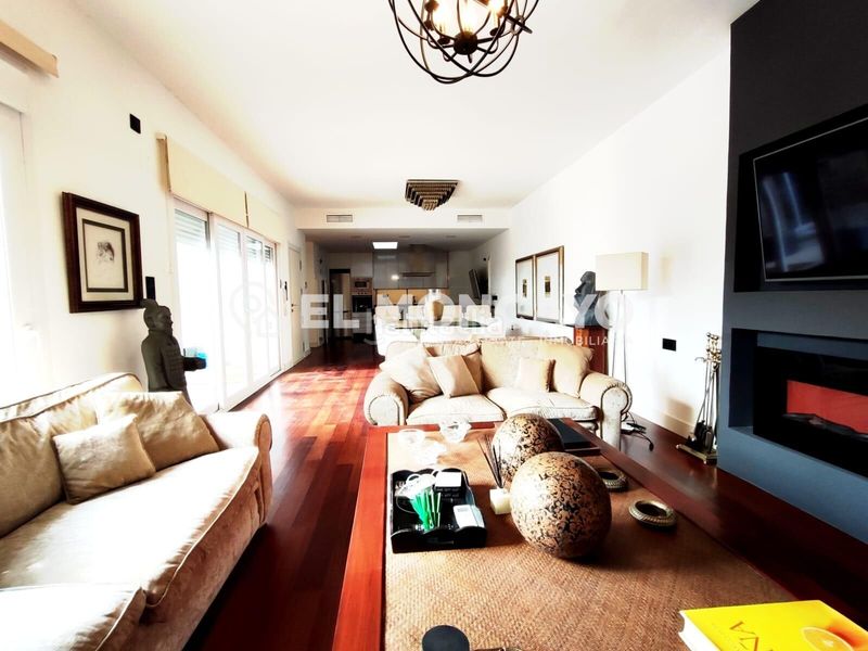 Foto 4f6ea597-a92b-451a-a548-ca6783295a8e. Alquiler casa adosada en calle alc joaquin alberca 7 fantastico chalet seminuevo , alicante, costa blanca en Daya Vieja