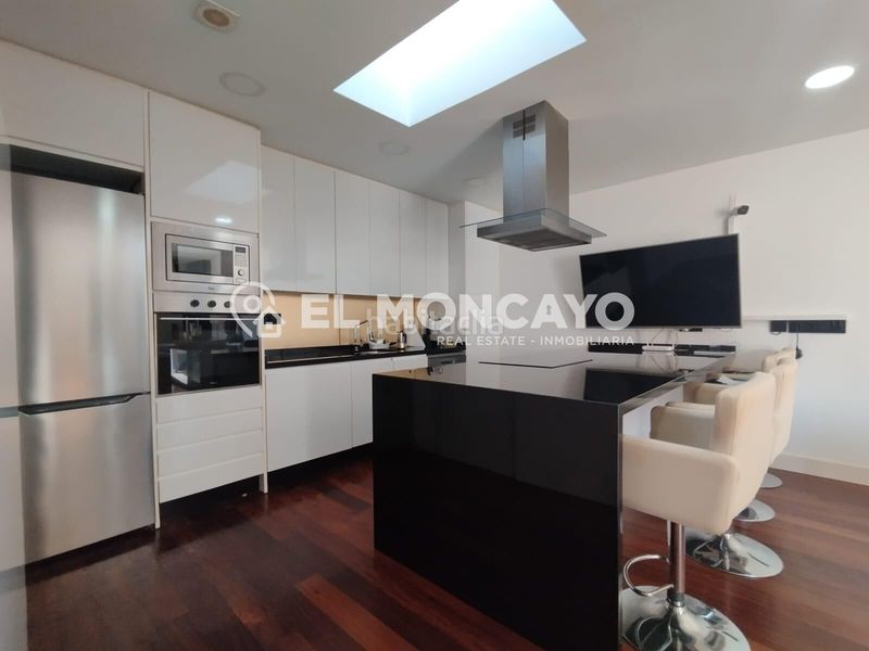 Foto 7ff5fce0-c752-4f0c-ad9a-b659bd8608f6. Alquiler casa adosada en calle alc joaquin alberca 7 fantastico chalet seminuevo , alicante, costa blanca en Daya Vieja