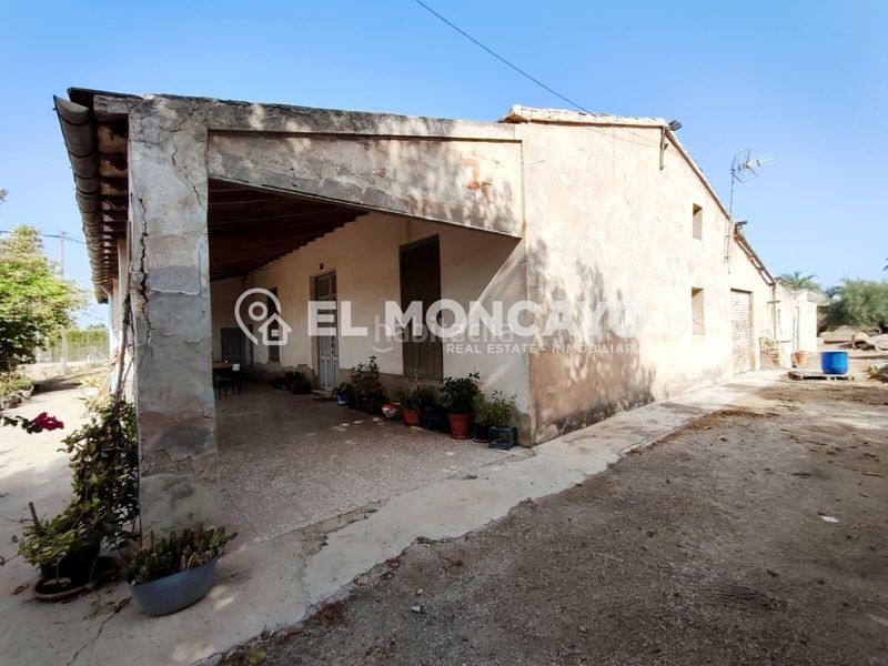 Foto 0ae595ec-011c-4064-b485-58735eeb07f1. Casa amb aparcament a Algorós - El Derramador Elche / Elx