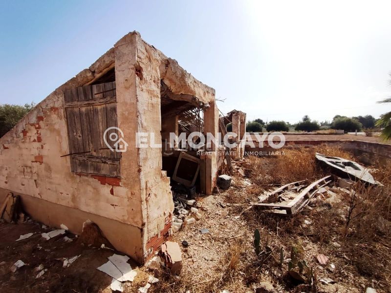 Foto efb8bb50-5b4b-40f7-9cc8-8c82b3403617. Casa amb aparcament a Algorós - El Derramador Elche / Elx