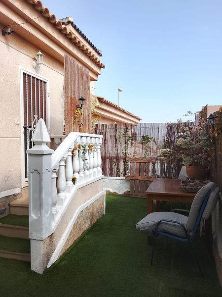 Foto b5ec5e38-78bc-4a96-93a7-3bd09b0b3d04. Casa amb calefacció piscina a Benimar Rojales