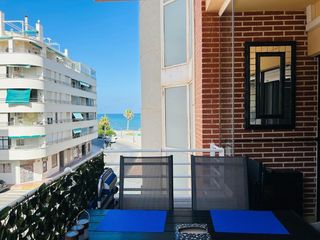 Apartament a Zona Playa del Cura. Apartamento reformado con vistas al mar y licencia turística en