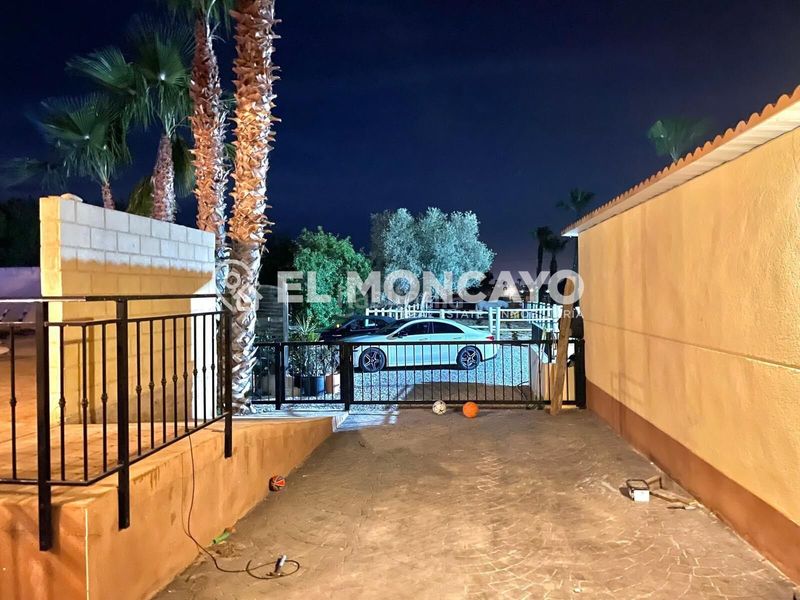 Foto a30202ef-af4e-4592-929e-9ab62dfb2490. Casa amb calefacció aparcament piscina a Dolores