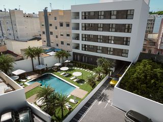 Planta baja en Pueblo. Fantástica promoción con piscina comunitaria en el centro de gua