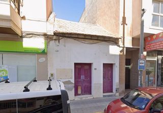Casa  Avenida mar del. Casa baja de 3 dormitorios en pleno centro de los montesinos