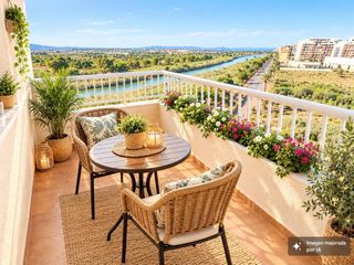 Apartament  Calle mtro jesus lucas macia. Apartamento con vistas despejadas al río segura en guardamar del