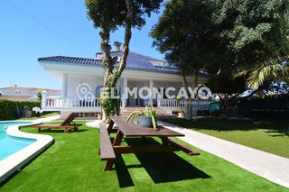 Chalet in Zona Carrefour - Urbanizaciones