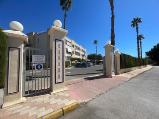 Apartament a Zona Carrefour - Urbanizaciones