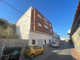Apartment in Centro. Amplio apartamento de 4 dormitorios con patio privado y solárium