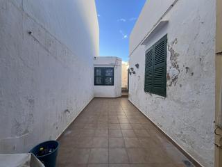 Maison jumelée à Ciutadella. Ref. 4428  casa en planta baja con patio y terraza solárium