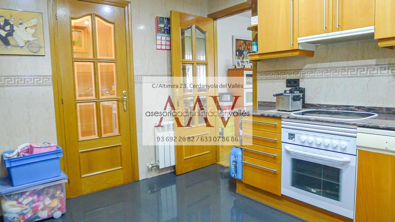 Foto 10203d64-b69e-43c5-8066-4ad01486c821. Pis amb calefacció a Martinica - Ateneu Cerdanyola del Vallès