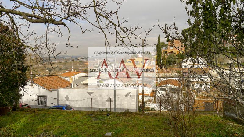 Foto 598d78f5-76db-4770-acbc-c05158e0377c. Terreny residencial a Montflorit Cerdanyola del Vallès