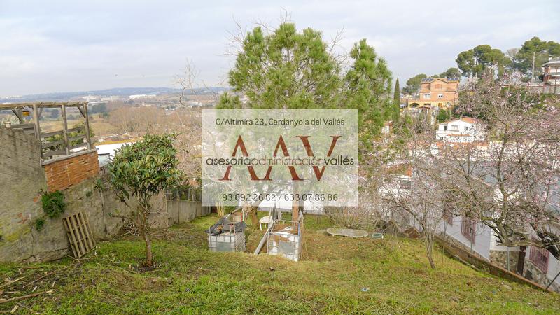 Foto a5ca74f9-6ee9-4765-ab33-6837756857b7. Terreny residencial a Montflorit Cerdanyola del Vallès
