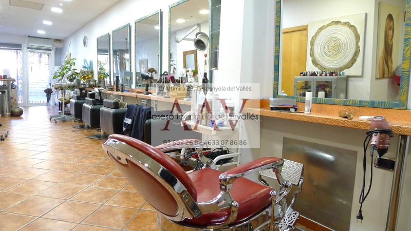 Foto 5d7345f3-6195-4673-938f-000925e24e4e. Alquiler local comercial local en traspaso en cerdanyola en Cerdanyola del Vallès