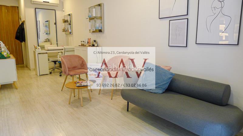 Foto 4c3849c5-148d-45cd-bd09-94fffeb6c666. Alquiler local comercial local en traspaso en cerdanyola centro en Cerdanyola del Vallès