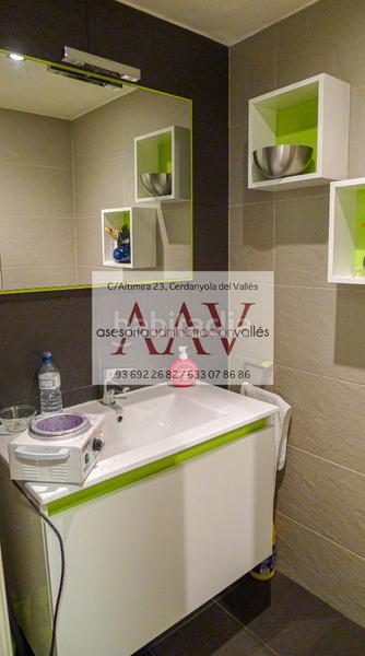 Foto da0af041-510f-45e6-b30c-aca85b5a34ab. Rent business premise with heating in Centre-Cordelles Cerdanyola del Vallès