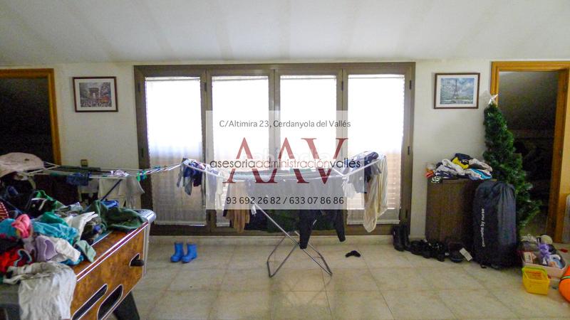 Foto 10396daa-3b27-4ed8-8dd2-3807d7ff9c5a. Haus mit heizung parking in Bellaterra