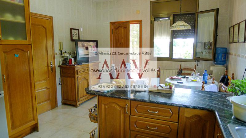 Foto e1cefdc8-1339-4197-a0a8-543e93bfa546. Haus mit heizung parking in Bellaterra