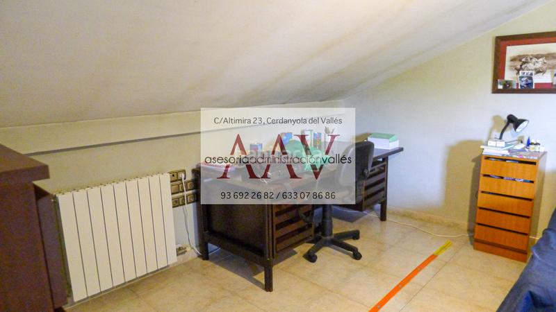 Foto feb142c8-f82c-480c-82d7-1b9a03c67989. Haus mit heizung parking in Bellaterra