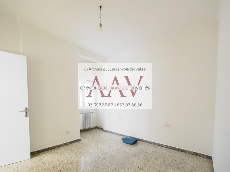 Foto 877a4743-f1b6-424d-9978-b0adff63394f. Piso dúplex en venta en Gràcia Sabadell