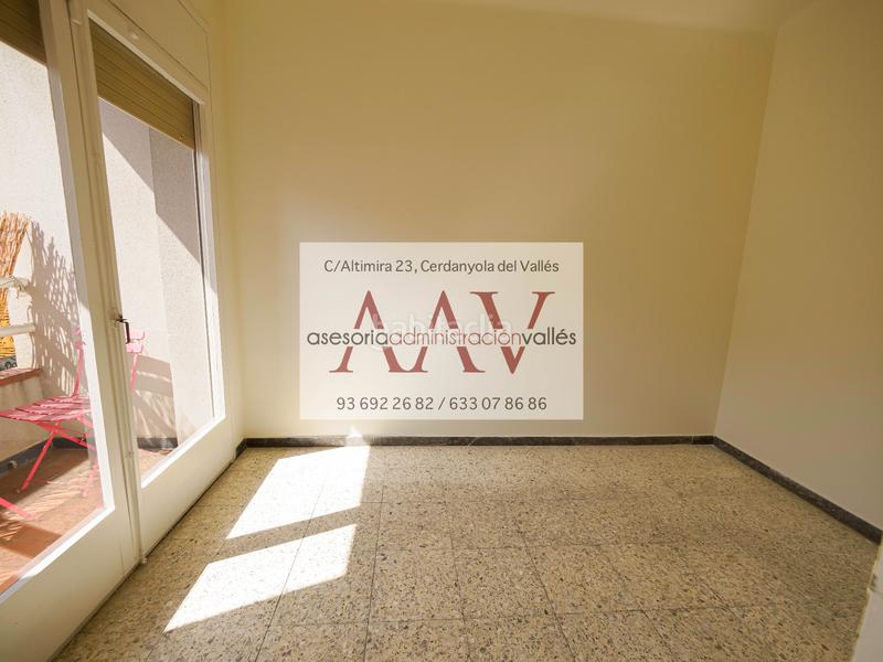 Foto cba77c12-2f85-47e4-8098-7bbfb8c71f2c. Piso dúplex en venta en Gràcia Sabadell