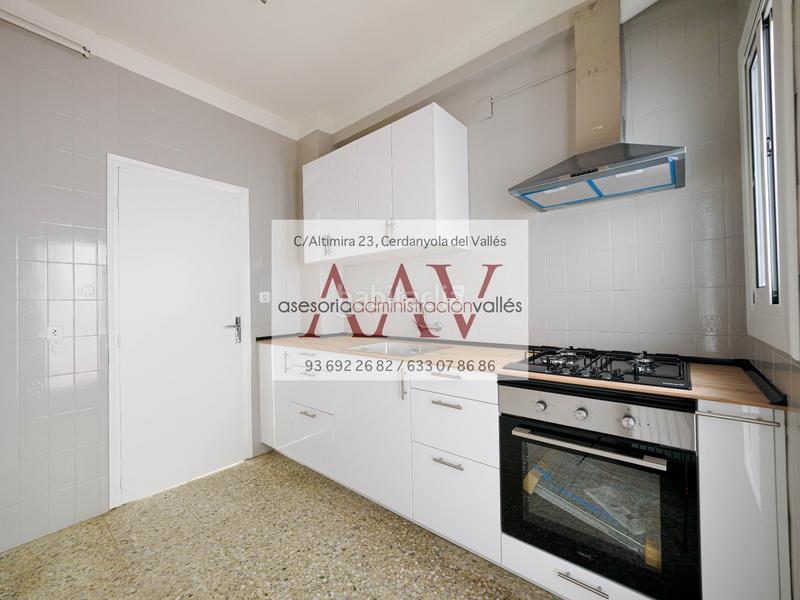 Foto ee3915c4-5512-42f9-b005-74bb82295213. Piso dúplex en venta en Gràcia Sabadell