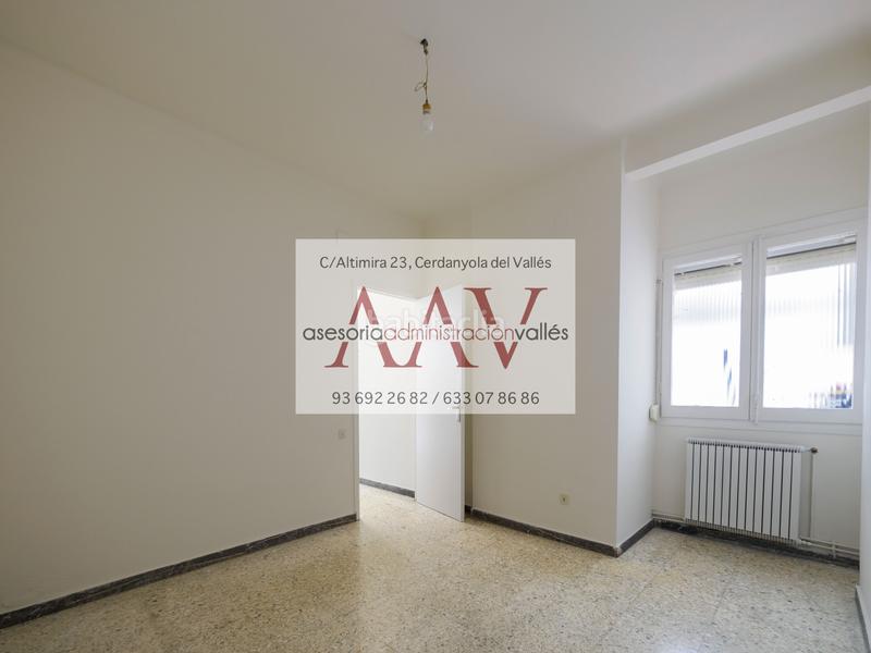 Foto f192d418-f940-4087-a727-68634d887532. Piso dúplex en venta en Gràcia Sabadell