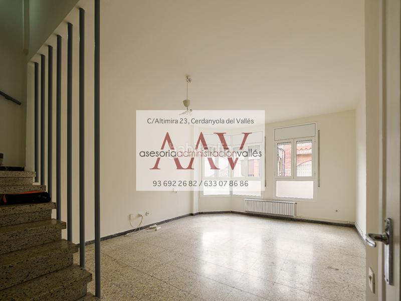 Foto f38f14d9-2e50-4733-bb15-542081cf9131. Piso dúplex en venta en Gràcia Sabadell